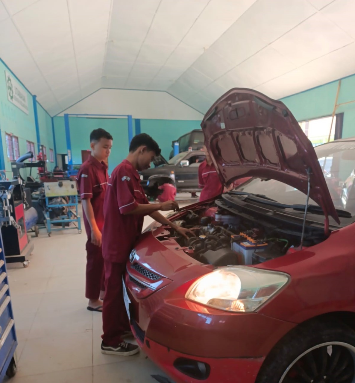 Gambar TEKNIK KENDARAAN RINGAN